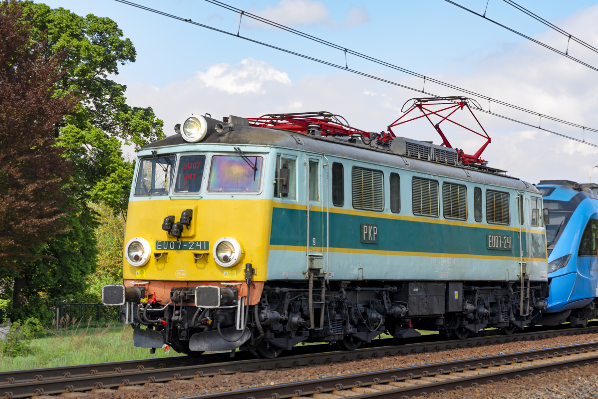 Lokomotywa EU07, źródło: Ilostan pojazdów trakcyjnych